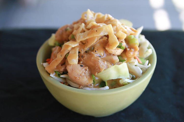 restaurants in salem Oregon better than mamas