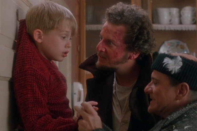 best movies to watch while high home alone